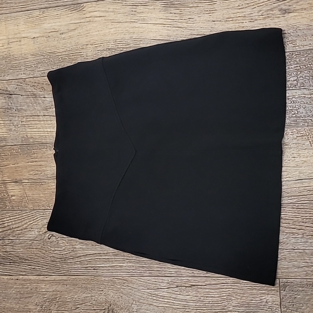 Diane vonFurstenberg black stretch chic skirt 8